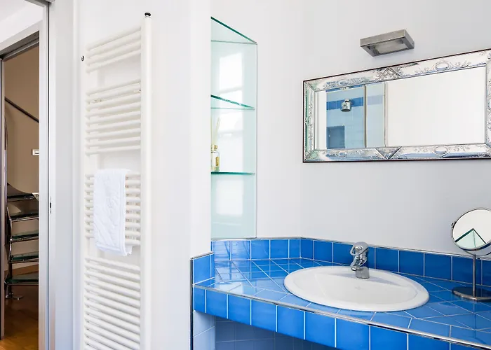 Via Rusconi 10 - Bymyhomeincomo דירה קומו